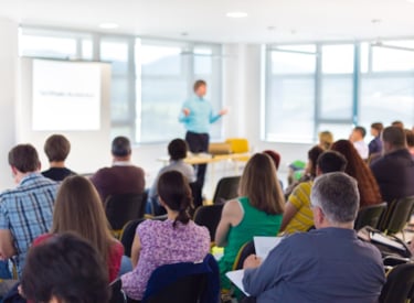 A class that listens to the teacher